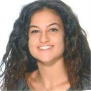 Offro lezioni private a bambini di scuola elementare e media, adattandole alle loro esigenze e risolvendo eventuali lacune.