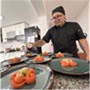 Profesor de cocina peruana y pastas imparte clases para elevar técnica culinaria