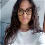 Diplomata in Servizi Socio-Sanitari e Laureata in Mediazione Linguistica per Organizzazioni Internazionali e Diplomatiche