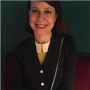 Docente CAMBRIDGE ESOL CELTA (Certificate in English Language Teaching to Adults) conseguito a Londra presso Oxford House College, laureata in English Studies presso Ca’ Foscari Venezia, con ampia esperienza di insegnamento, impartisce lezioni di inglese