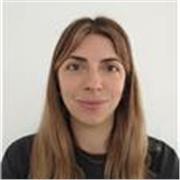 Profesora en Educación Primaria orientada en el apoyo y la enseñanza a alumnos/as en todas las materias. 