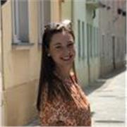 Eslovena, graduada en Literatura y Lengua Española que le gustaría acercar el español a otros extranjeros