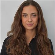 Profesora de economía especializada en economía universal (inglés)