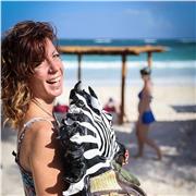 Con 20 años de experiencia, ofrezco clases de inglés, fotografía y expresión artística para niños y adultos; todos los niveles.