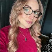 Qualified coach and teacher who will support you to reach your full potential