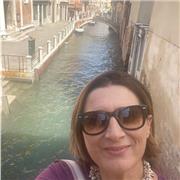 Laureata in lingua e letteratura araba con pluriennale esperienza in lezioni private di arabo, inglese, latino, italiano