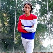 Etudiant à l'université en droit, je pratique la magie sérieusement depuis 6 ans. Mes nombreuses interventions (mariages, annivers