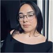 soy una persona muy alegre y me encanta darle nuevas experiencias a los niños.