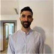 Profesor de Historia del Arte imparte clases tambien de Geografia e Historia