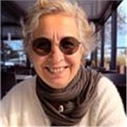 Prof de FLE Bac + 4 Université Paris René Descartes, Linguiste et diplômée en master FLE, je donne des cours FLE tout public, âge.