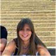 Studentessa offre lezioni online e in presenza per supporto nei compiti e spiegazioni