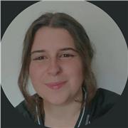 acabo de terminar de estudiar 2° de bachiller, tengo experiencia con crios de 12 años en otras materias como mate, ingles, lengua.