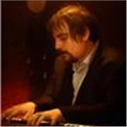 Profesor de piano ofrece clases de Jazz o piano Clásico o Combo