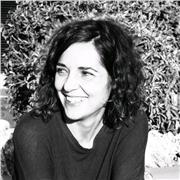 Doy clases particulares adaptadas al nivel y los intereses de cada alumno.