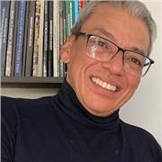 Docente universatario para temas como Opinión Pública, Comunicaciones estrategicas y periodismo en general