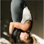 Capsulas de Yoga creadas a tu medida: Activar y preparar el dia/ Relajar y soltar el estés/ Calmar la mente y encontrar el centro