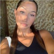 Ciao a tutti sono Antonella, ho 20 anni, un diploma tecnico turistico e amo la lingua spagnola