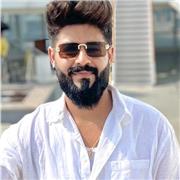 Physics & Mathematics tutor with 5+ years of experience, offering online teaching support for high school students and above.