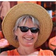 locatrice native, experimentée, tous niveaux, tout âge, différents moyens d'outils