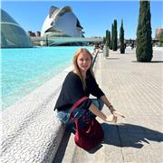 Profesora particular de Inglés con años 4 de experiencia enseñando a niños y adolescentes. Clases online y presencial