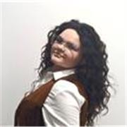 Soy una persona muy constante, paciente, extrovertida, muy responsable y organizada. Puedo dar clases a niños de 0 a 18 años.
