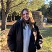 Estudiante de educación infantil y magisterio de infantil, para dar clase a niños que se encuentren máximo en primaria.