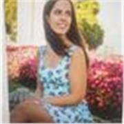 Enfermera con ganas de ayudar y motivar a sus alumnos