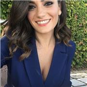 Docente in lettere e specializzanda per il sostegno pronta ad aiutare alunni della secondaria di primo grado