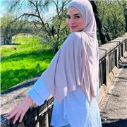 Your new favorite English tutor! Fun and interactive English lessons to all levels