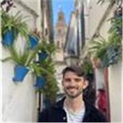 Profesor nativo ofrece clases de inglés de manera online