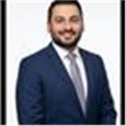 Qualifizierter Englischlehrer mit Bachelorabschluss und Erfahrung im Masterstudium bietet effektiven Unterricht