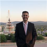 Profesor cualificado académicamente, perseverante y versátil para los tres ciclos de la etapa de educación primaria