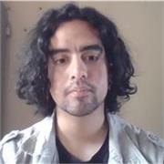 Profesor de historia e inglés ofreciendo clases basadas en videojuegos