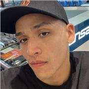 Profesor de inglés nivel avanzado buscando enseñar a niños, adolescentes y adultos a mejorar su lectura, escritura y oído