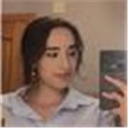 Profesora dedicada a los alumnos. Clases divertidas en las que se aprende de verdad