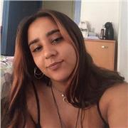 Soy estudiante de universidad, con un gran nivel de inglés. Tengo la ESO y el Bachiller y me especializo en conversación con niños y adultos