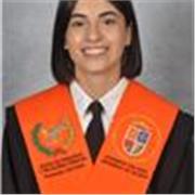 Me considero divertida, abierta y a la vez disciplinada me gustaría dar clases a niños pequeños