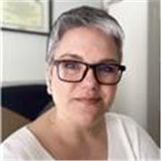 Profesora de inglés con mucha experiencia. Todos los niveles. Adolescentes, adultos y empresas. Preparación de exámenes de Cambridge. Online