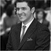 Laureato in lingue straniere offre ad adulti e ragazzi lezioni di inglese on-line