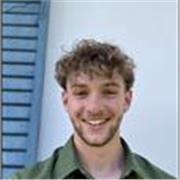 Étudiant pour soutien scolaire et aide aux devoirs