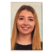 Auxiliar de enfermería imparte clases de repaso a alumnos del grado medio de auxiliar de enfermeria