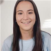 Profesora de apoyo escolar y repaso para todos los niños de educación primaria de forma online o presencial