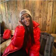 Profesora de inglés dicta clases de niños a adultos dependiendo si es inglés básico, medio y avanzado