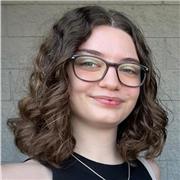 Estudiante de arquitectura, imparte clases online y presencial