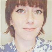 Profesora titulada en educación secundaria de francés, aunque también tengo experiencia en clase de lengua española