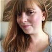 I’m a 45 year old woman who has an A level in English Literature and also likes to teach in a friendly manner 