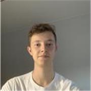 Estudiante universitario de Ingeniería Informática con ganas de enseñar mis conocimientos