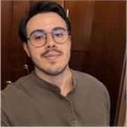 Aulas de Física descomplicadas com um professor Master of Science in Emergent Technologies in Education pela MUST University - EUA