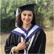 I’m a doctor and have extensive experience teaching young kids all there is about the human body! Based in London and open to online classes. Reach out to learn more! 