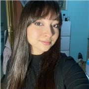 Soy Alba estudiante de veterinaria y profesora de clases particulares desde hace un año y medio